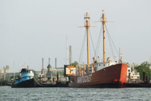 boston-harbor-nantucket-lightship