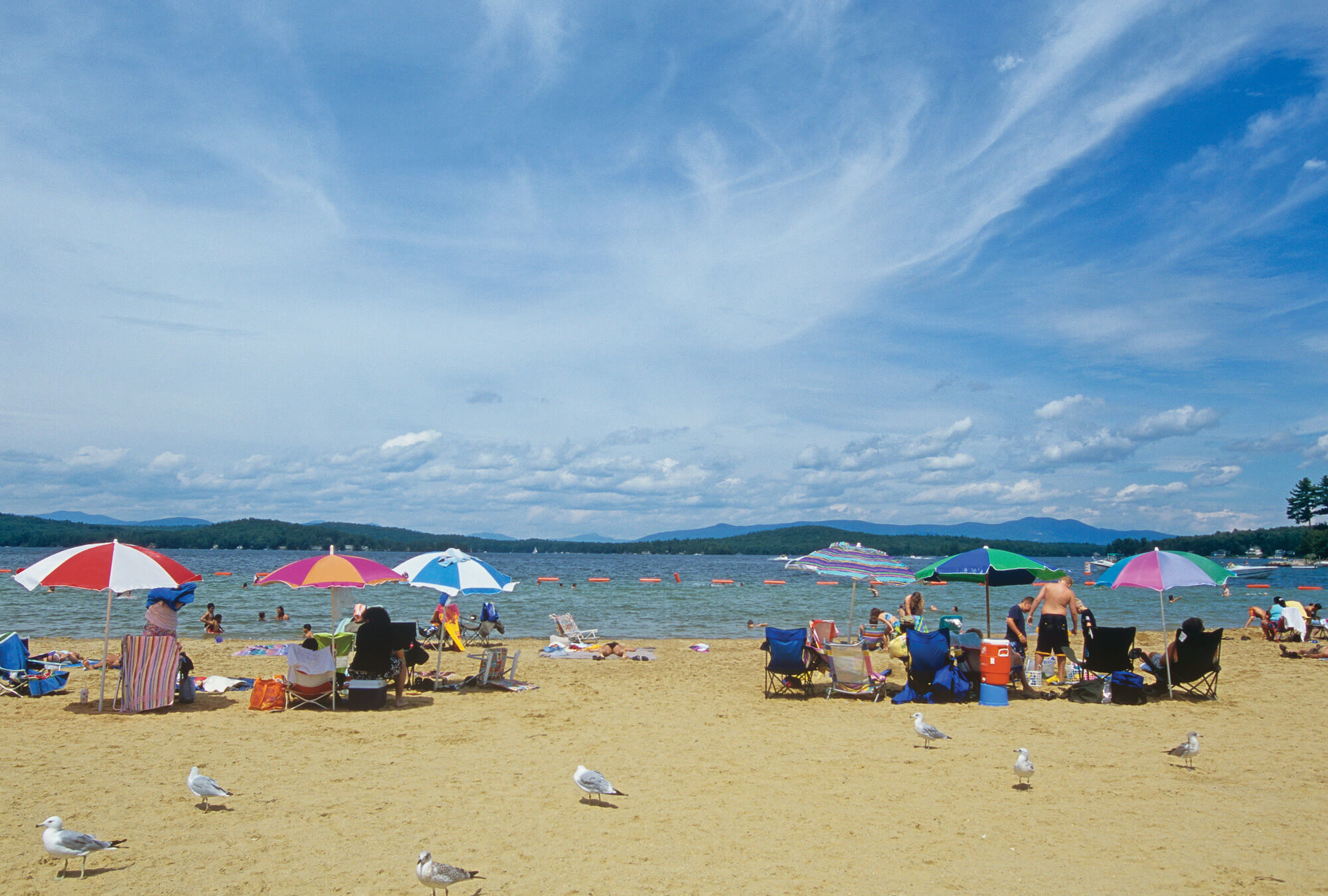 lake-winnipeasaukee-beaches