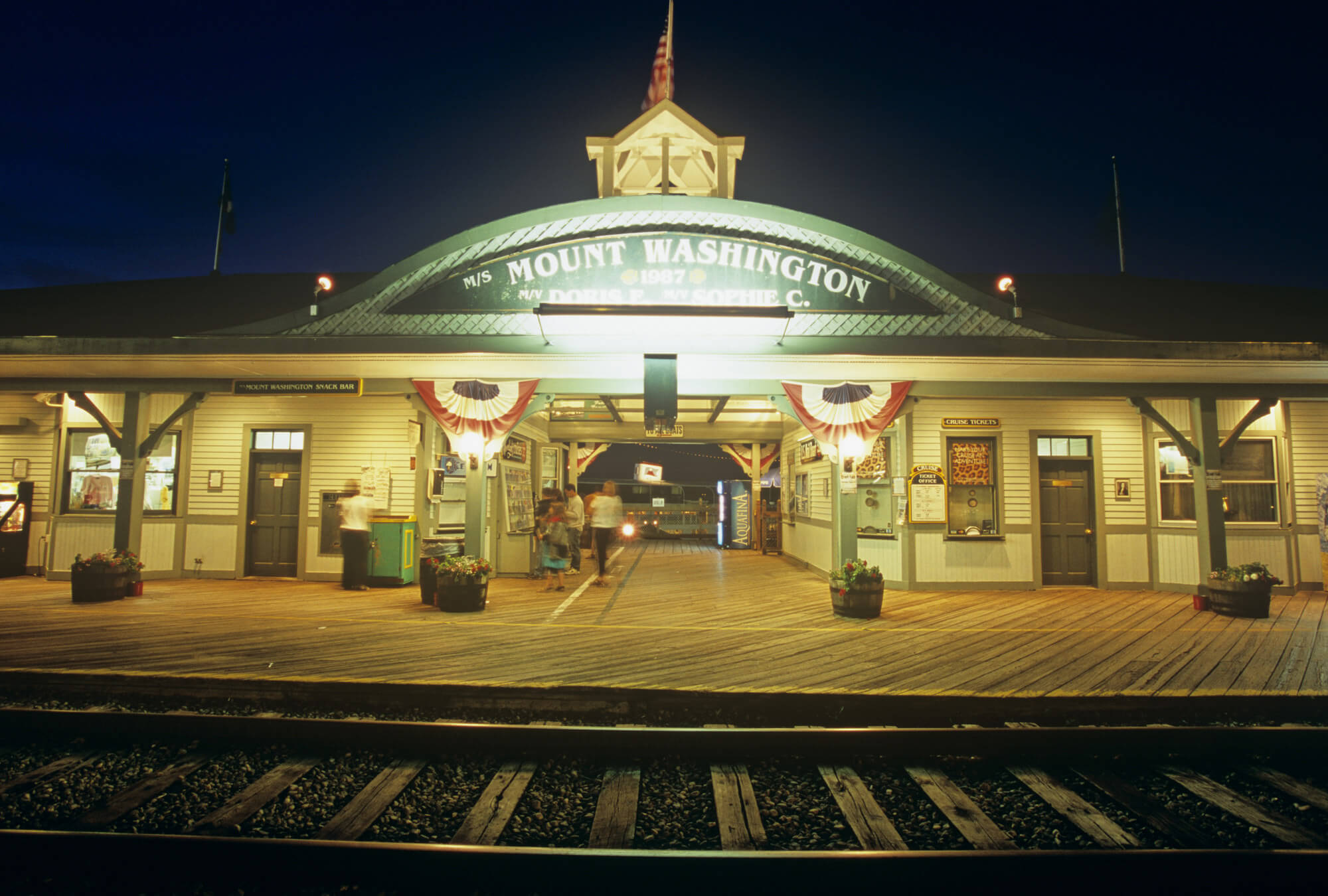 lake-winnipesaukee_mount-washington-station