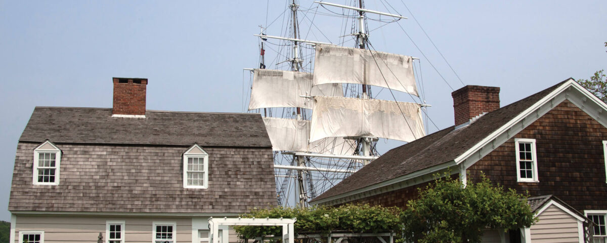 mystic-cbd-seaport-tall-ship