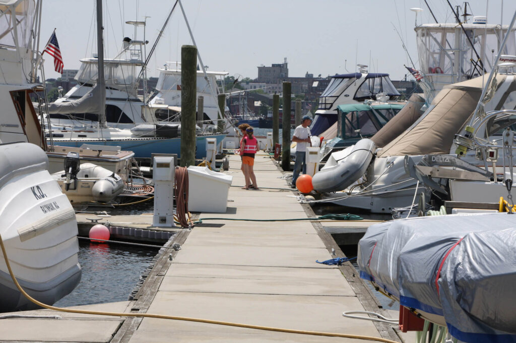 new-bedford-popes-island-marina