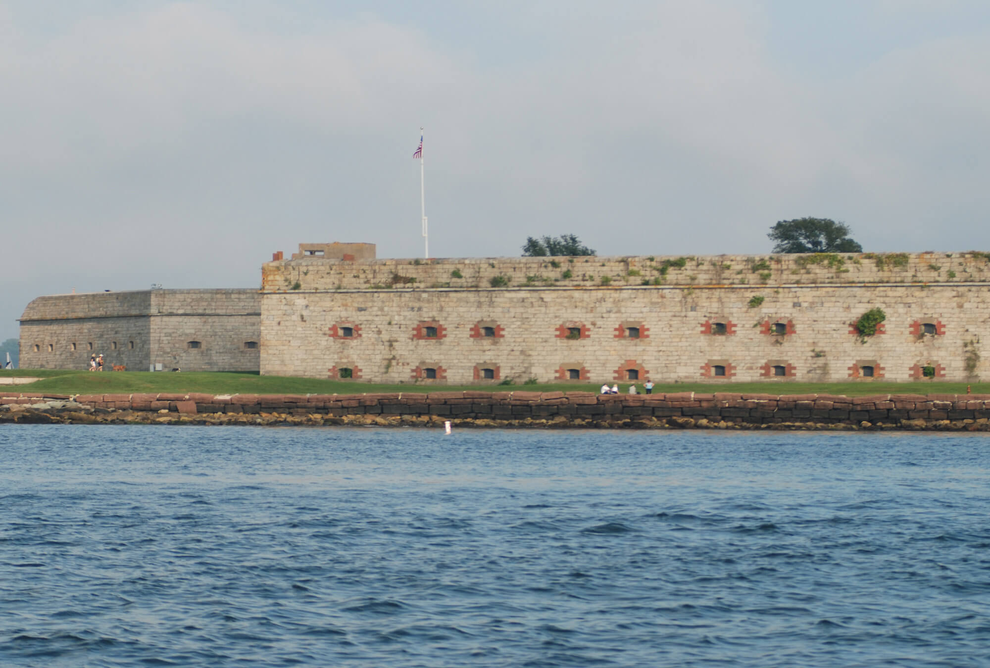 newport-tr-fort-adams