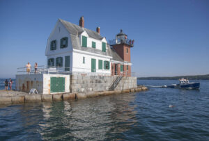 rockland-jd-breakwater-lighthouse