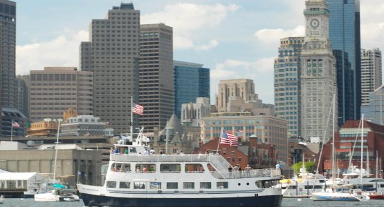 boston-harbor-tour-boats
