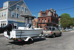 bristol-ri-boat-in-tow