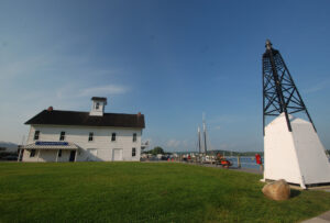 essex-ct-river-museum-grounds
