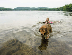 lake-sunapee-girl-and-dog