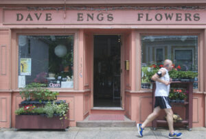 salem-tr-engs-flowers