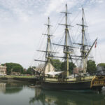 salem-tr-friendship-docked