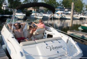 chester-cd-relaxing-on-venus