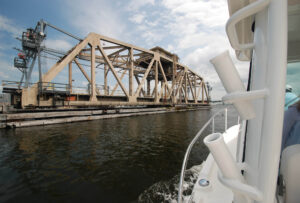 new-london-tr-amtrak-bridge