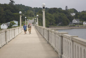 belfast-jd-walking-bridge