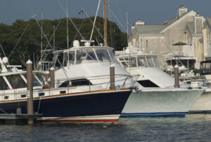 falmouth-tr-large-boats-docked