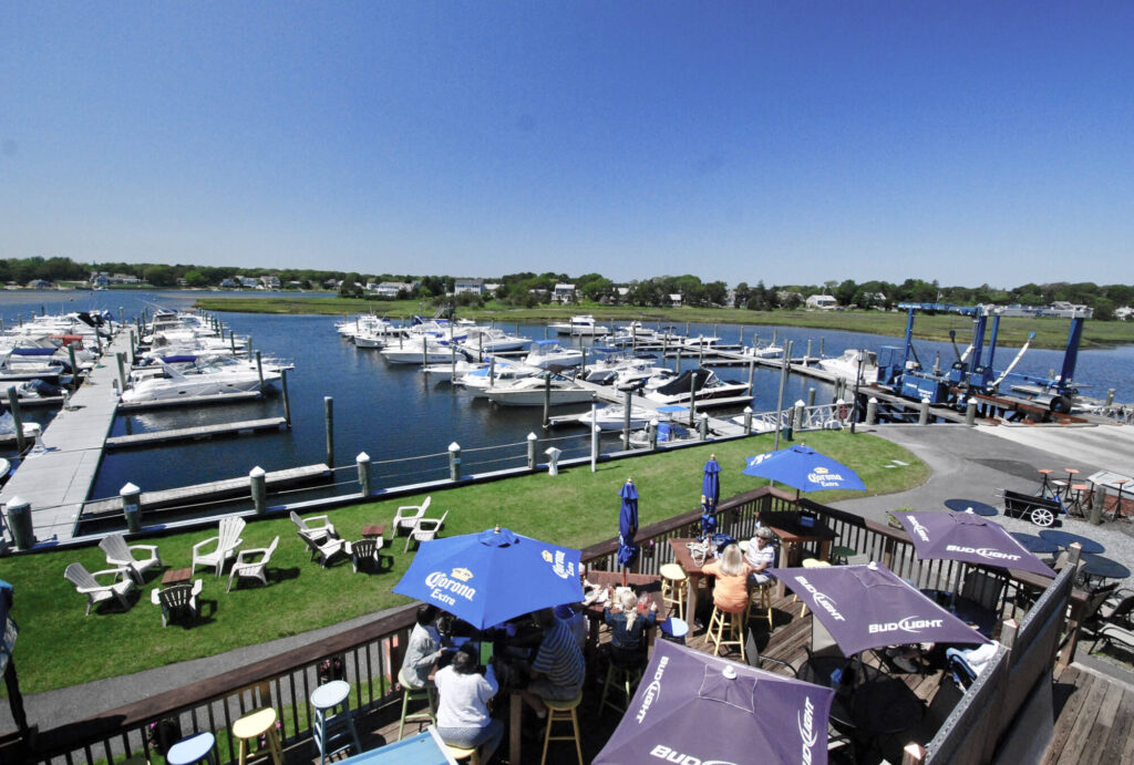 bass-river-neb-summer-shanty-brmarina
