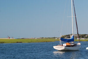 bass-river-neb-white-sail-boat