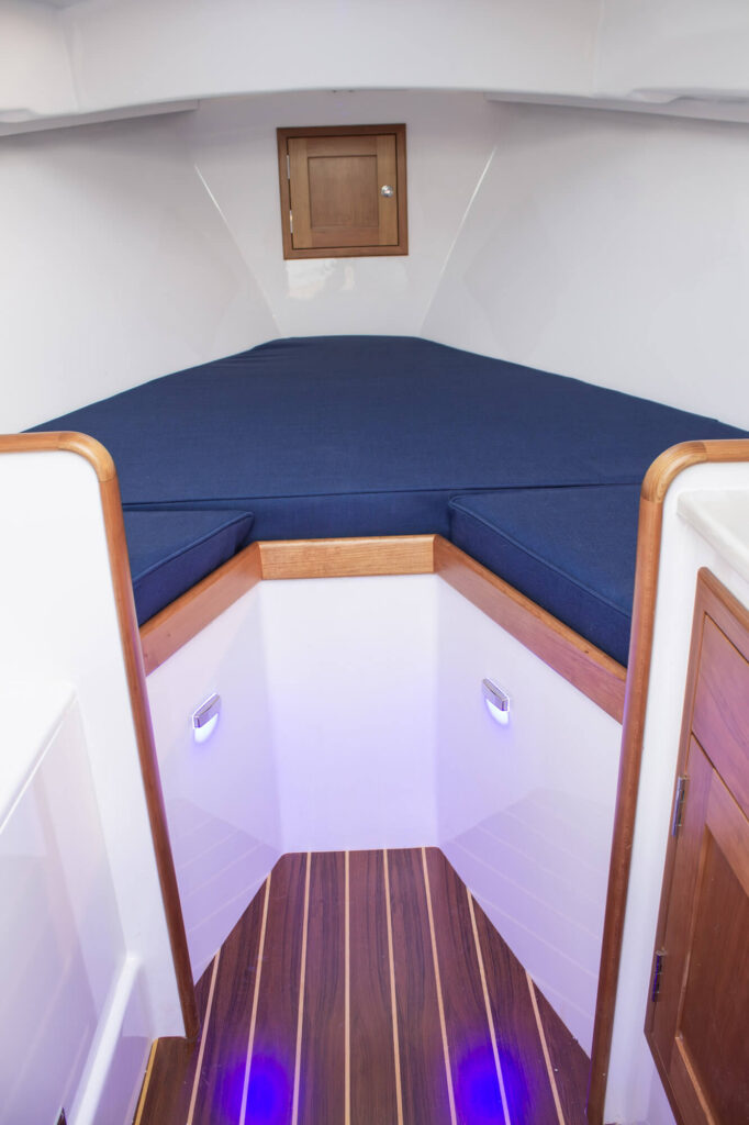 new-harbor-boats-28-cuddy-cabin
