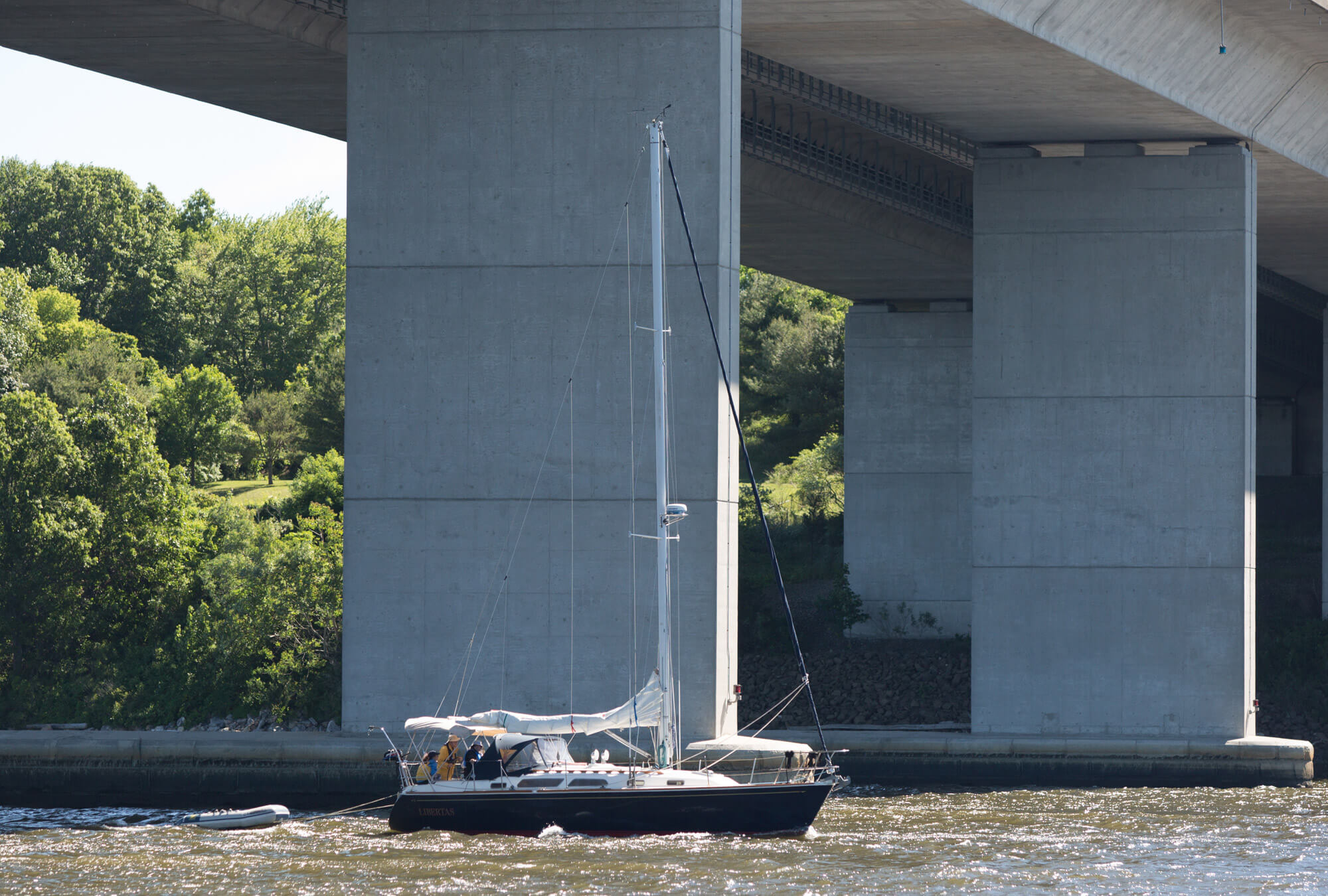 old-saybrook-cbd-sailing-baldwin-bridge