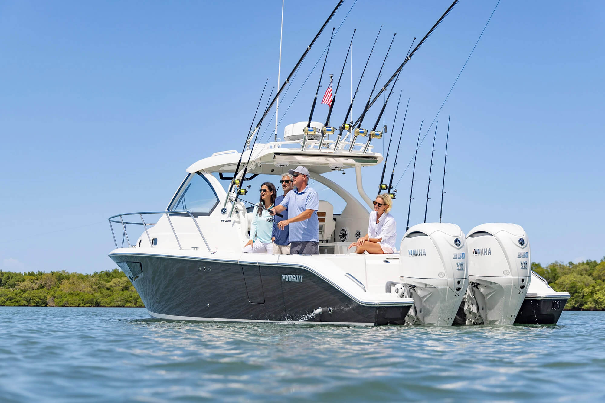pursuit-os-325-offshore-fishing