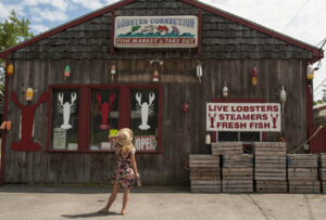 The Lobster Connection sells live and cooked crustaceans in Tilton. winnisquam-nh-kb-lobster-connection