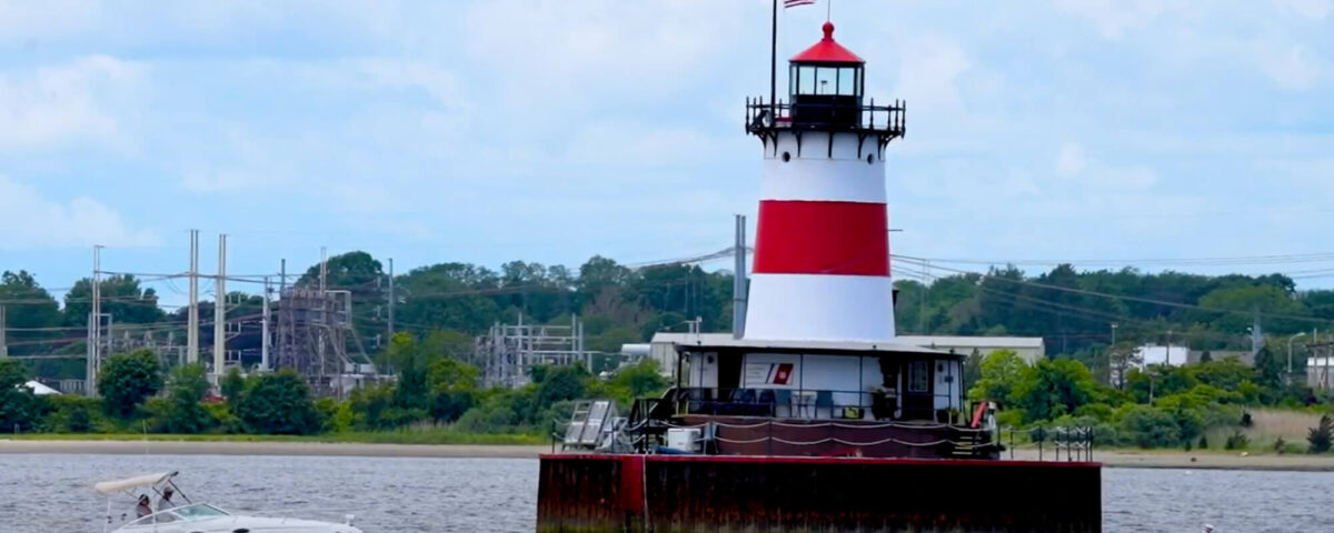 borden-flats-lighthouse-photo-tom-richardson