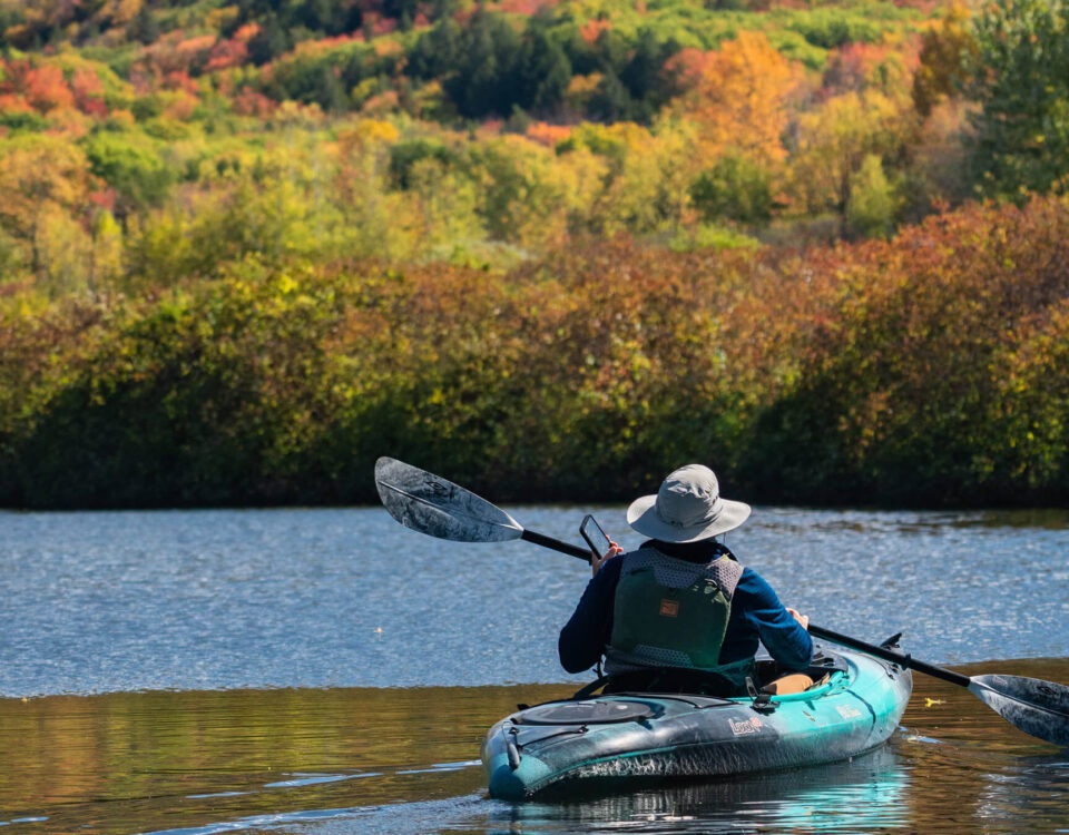 fall-boating-paddling-tr