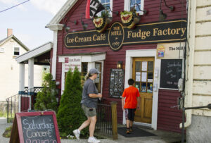 newfound-lake-kb-mill-store