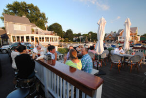 norwalk-tr-outdoor-dining
