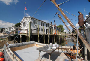 norwalk-tr-oyster-boat-maintenance