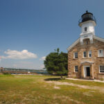 norwalk-tr-shefield-island-light
