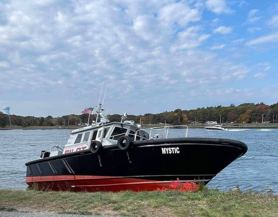 pilot-boat-grounds-cape-cod-canal