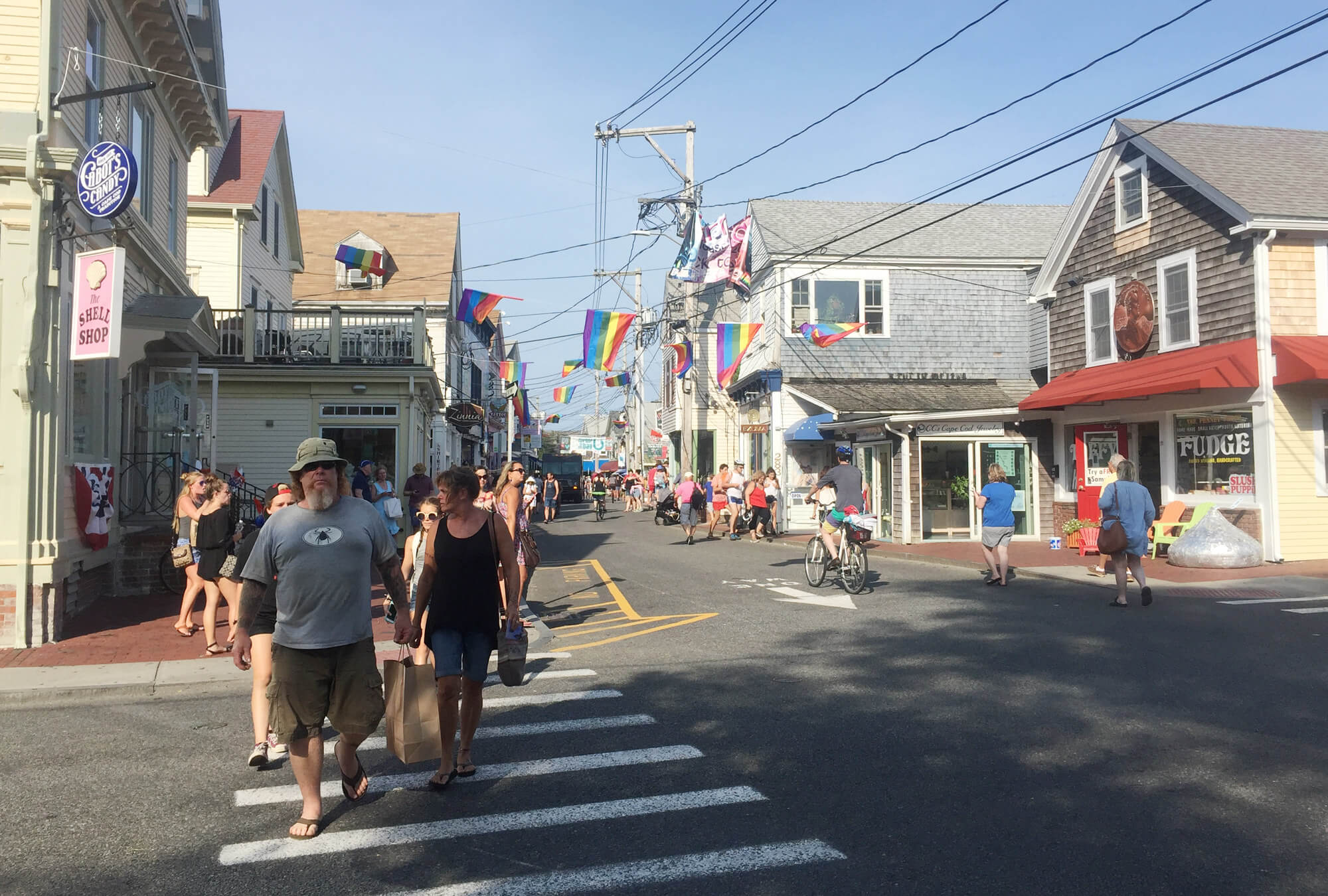 provincetown-neb-commercial-street-fudge-shop