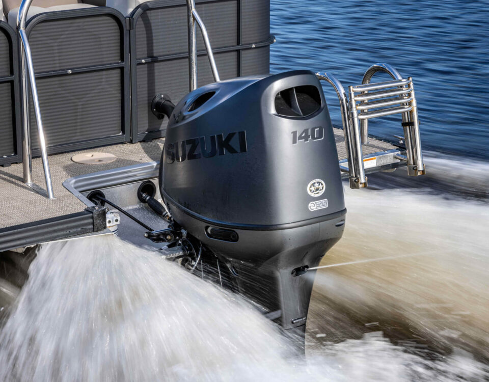 suzuki-stealth-140hp-outboard-pontoon