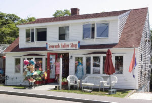 wellfleet-tc-newcomb-hollow-shop