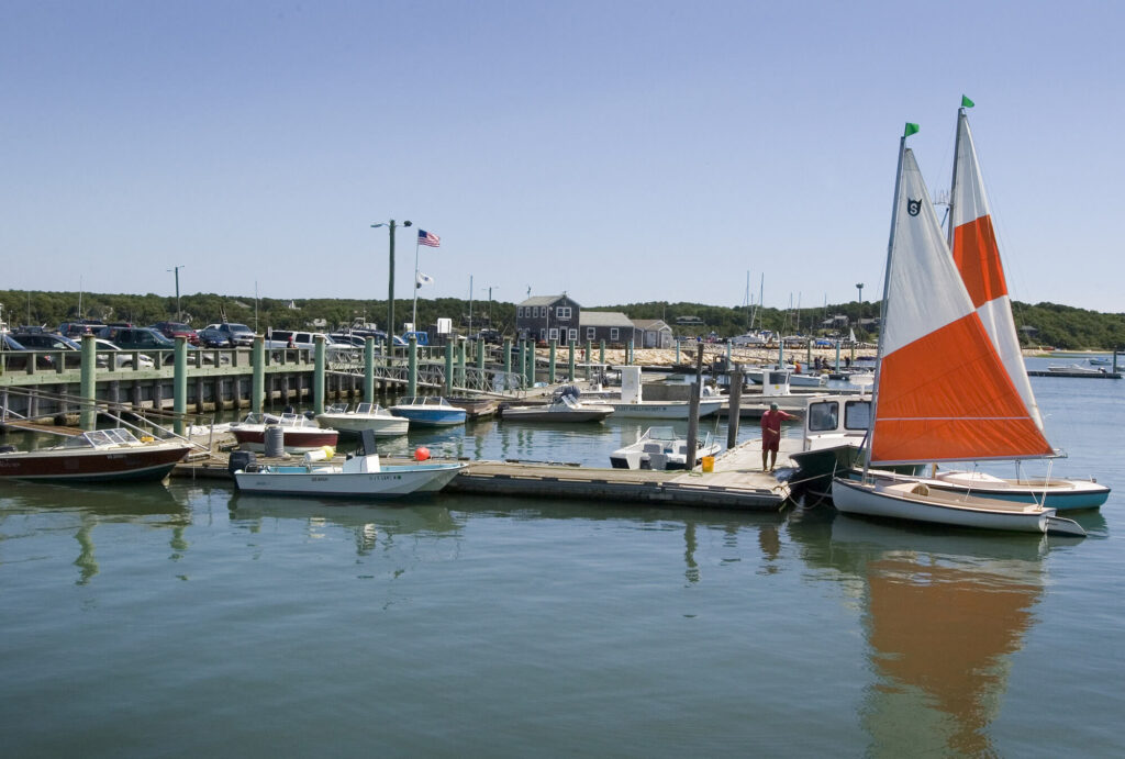wellfleet-tc-town-docks-sailboats