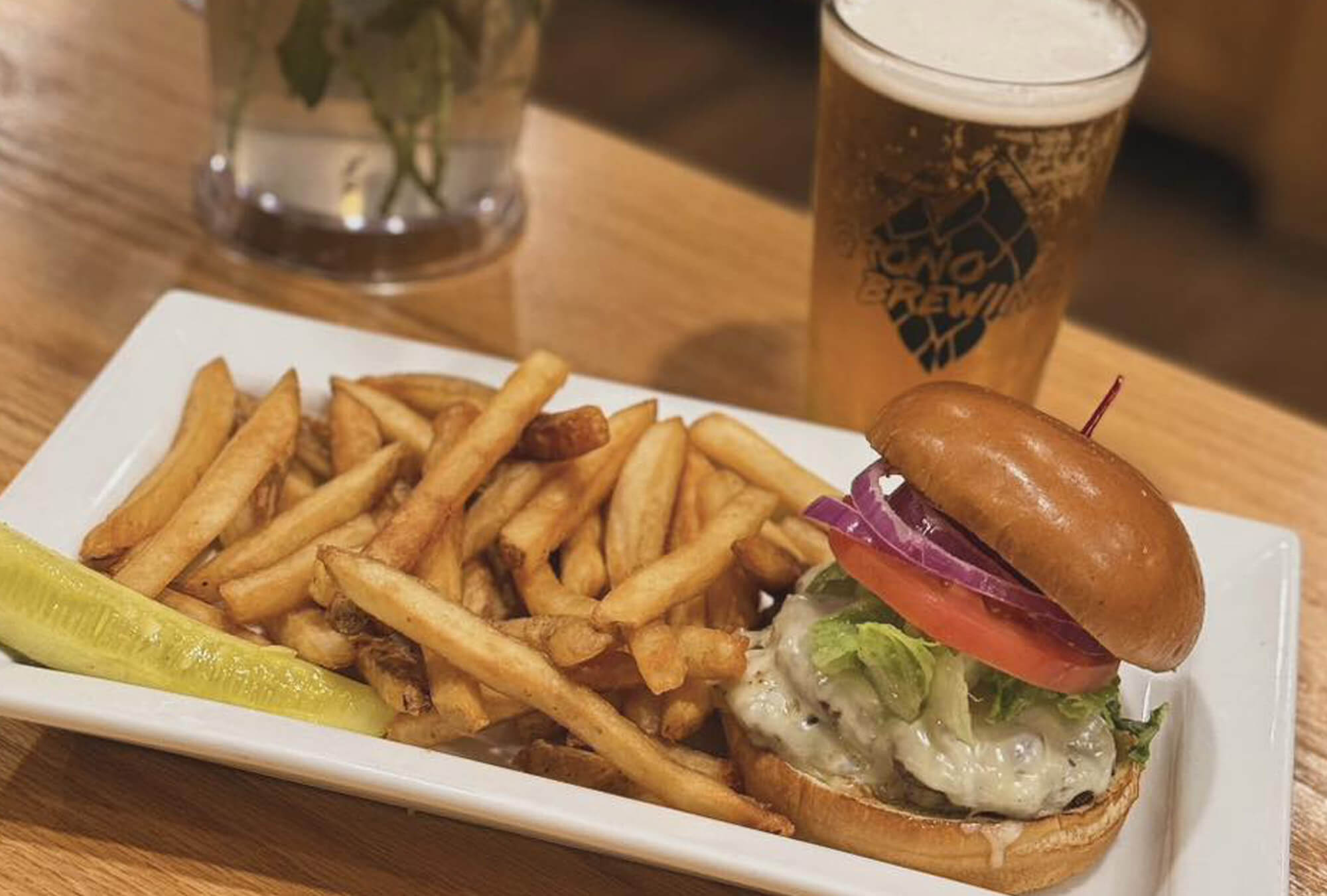 kellys-landing-moosehead-lake-me-smassburger