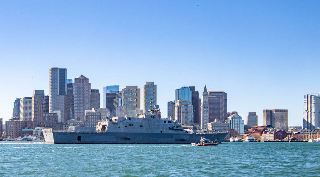 uss-nantucket-commistion-arives-boston