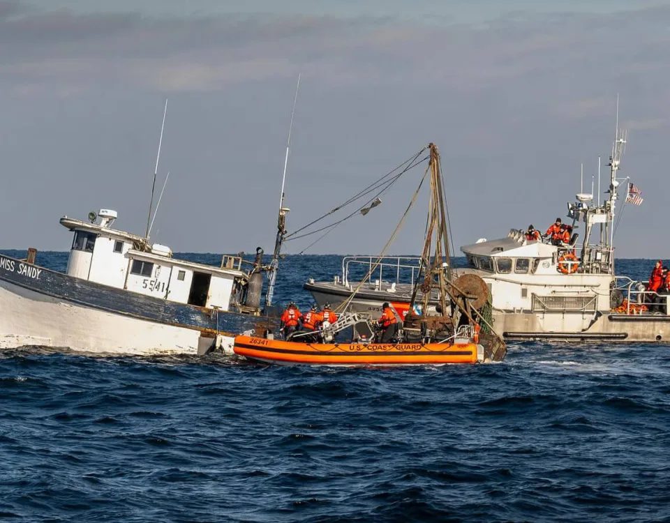 coast-guard-rescue-at-vessel