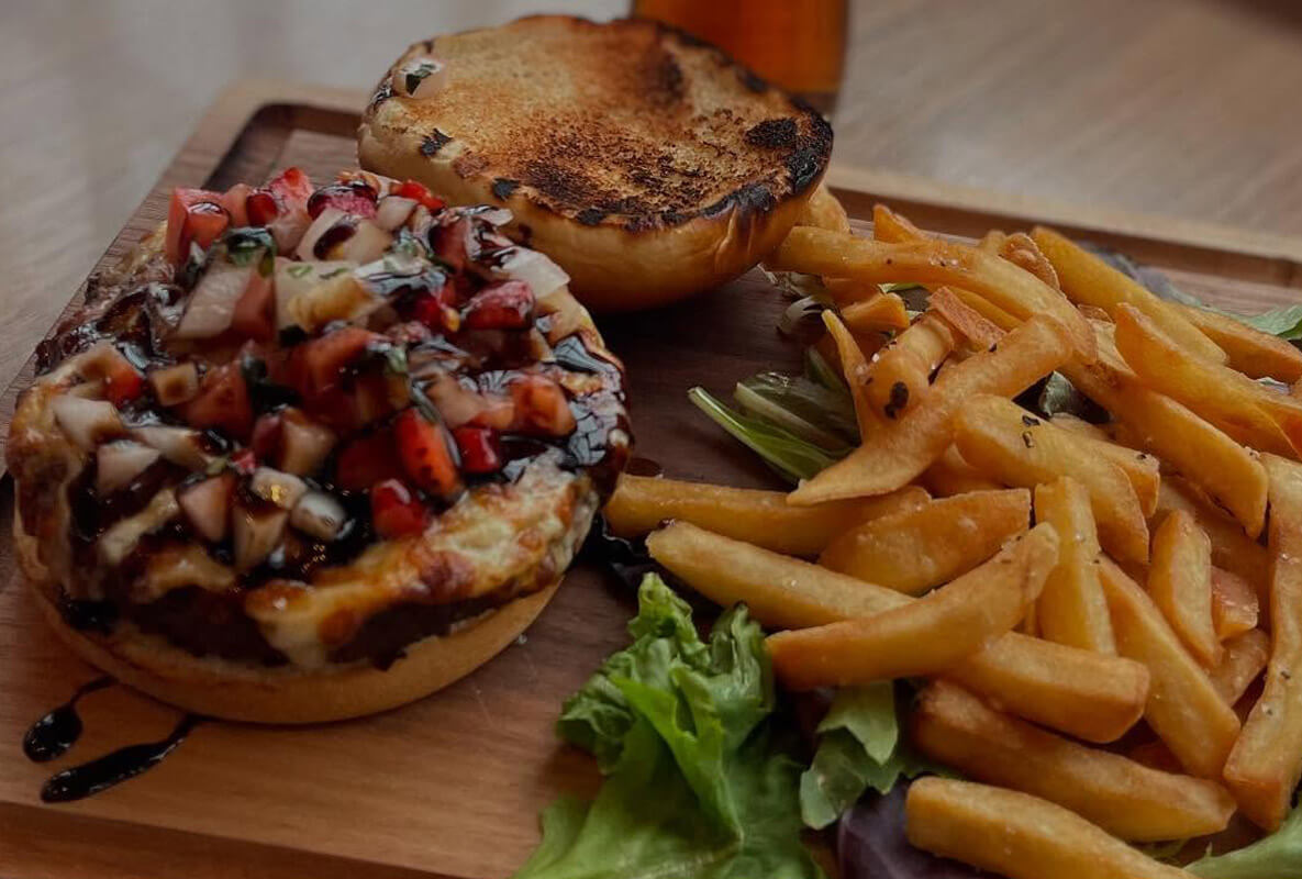 these-guys-brewing-at-american-wharf-welcome-back-burger