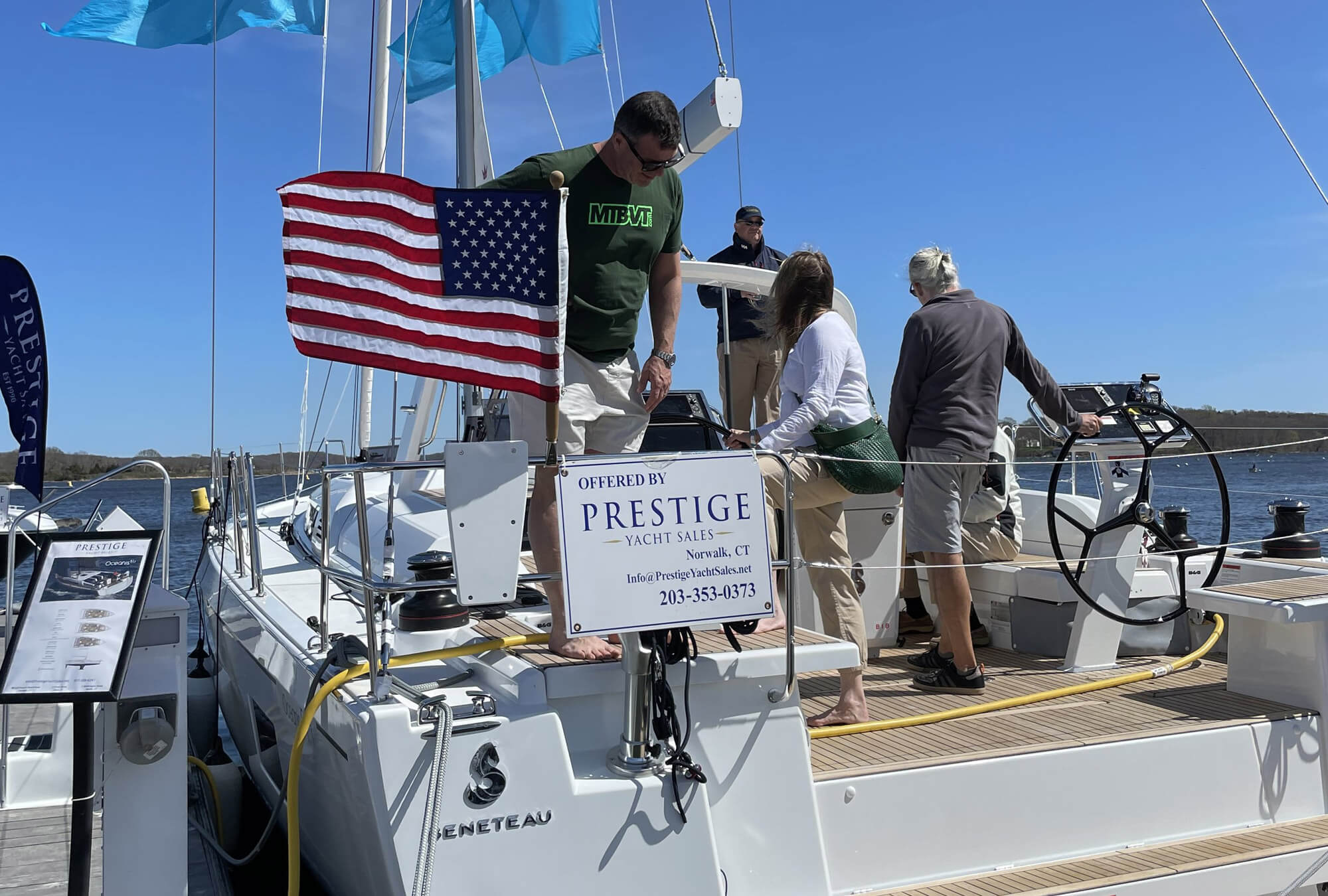 ct-boatshow-prestige-y-s