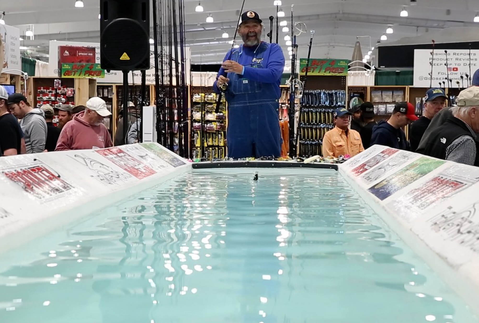ct-outdoor-show-casting-pool