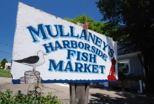 scituate-tr-mullaney-fish-market-2000x1350