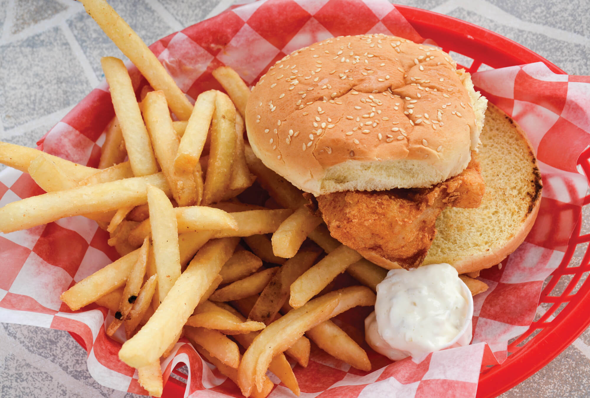 tiverton-az-fish-sandwich-evelyns