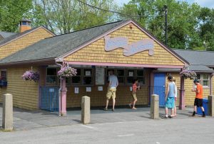 tiverton-az-grays-ice-cream