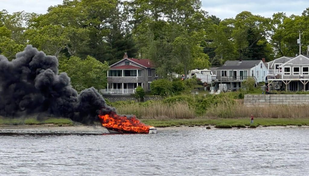 3 People Escape Wareham Boat Fire