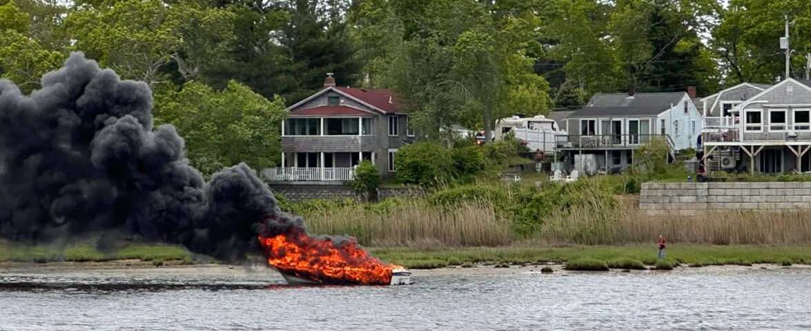 Wareham-Boat-Fire-1