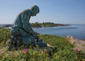 harpswell-jd-statue-700x500