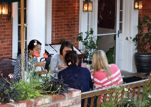 edgartown-lg-dining-700x500