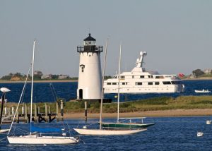 edgartown-lg-edgartown-harbor-light-700x500
