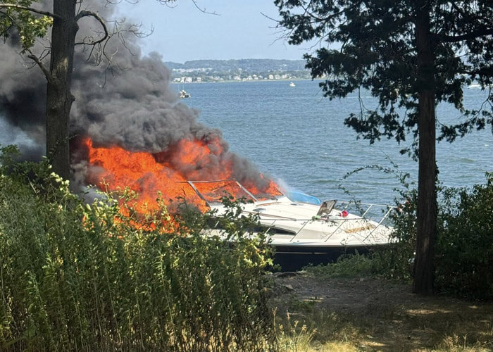 boat-fire-mt-hope-bay-photo-bristol-fire-dept