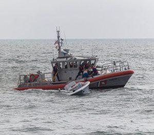 coast-guard-brenton-reef-rescue-3